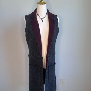 NWT Anthropology wool long cardigan with pockets Size XS Gray with plum collar